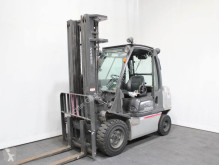 Motostivuitor Nissan YG 1 D 2 A 32 Q