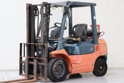 Emelőtargonca Toyota 02-7FG25 használt