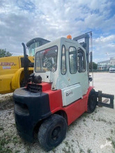 Carrello elevatore diesel Clark DCY60