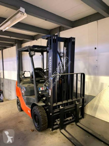 Toyota gas forklift 8FGF18