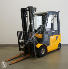 Jungheinrich EFG VAC 25s 电东叉车 二手