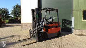 رافعة شوكية Toyota 7FBMF 25 heftruck elektrische triple sidesift accu bj 2016 رافعة شوكية كهربائية مستعمل