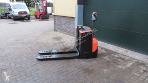 Empilhador porta paletes BT swe 080l paletwagen stapelaar elektrische zeer goed acompanhante usado