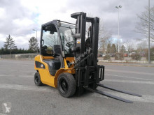 Chariot à gaz Caterpillar GP25N