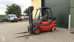 Stivuitor Linde h25 heftruck lpg met 3 delige mast en sidesift second-hand