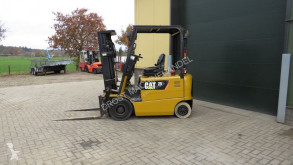 Empilhador elevador empilhador eléctrico Caterpillar heftruck elektrische met 3 deligemast en sidesift zeer goed