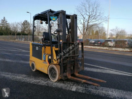 Caterpillar EC25 used electric forklift