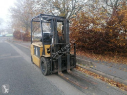 Chariot électrique Caterpillar EP30K