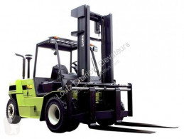 Clark C75L used gas forklift