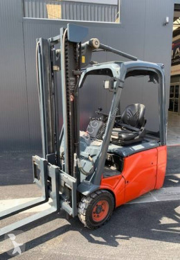 Fenwick-Linde E16C-01 used electric forklift