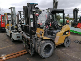 Caterpillar GP40N used gas forklift