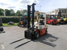 Nissan H01A15 used gas forklift