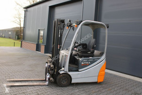 Still RX20 16 heftruck elektrische met 3 deligemast lepelversteling sidesift
