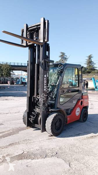 Toyota 52-8FDF30 Gabelstapler
