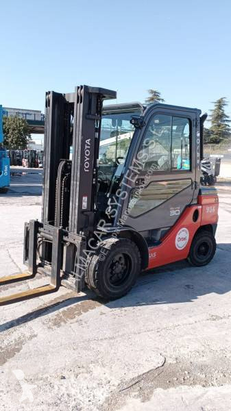 Toyota 52-8FDF30 Gabelstapler
