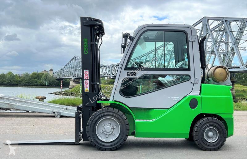 Chariot élévateur Cesab M 330H-GV
