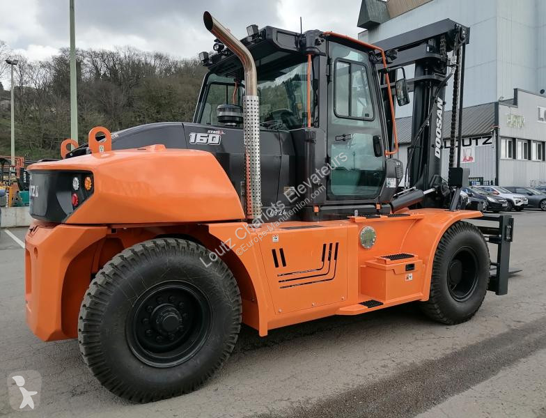 Автопогрузчик Doosan D160S-9