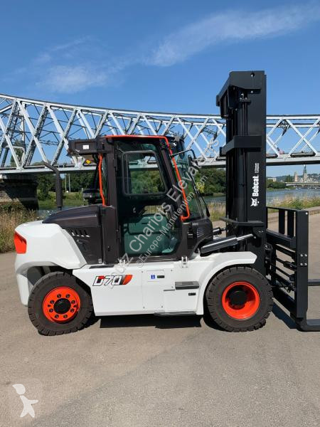 Chariot élévateur Bobcat D70S-9