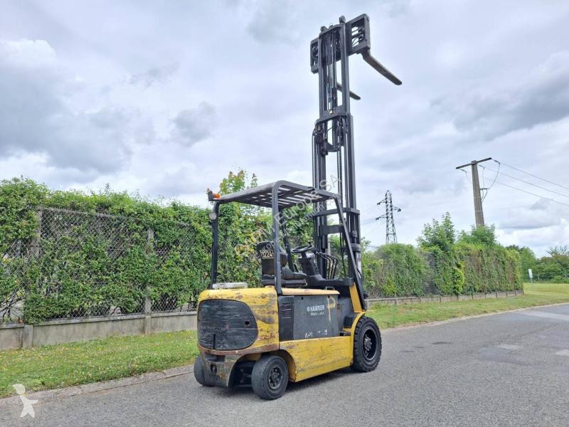 رافعة شوكية Caterpillar  EP30K