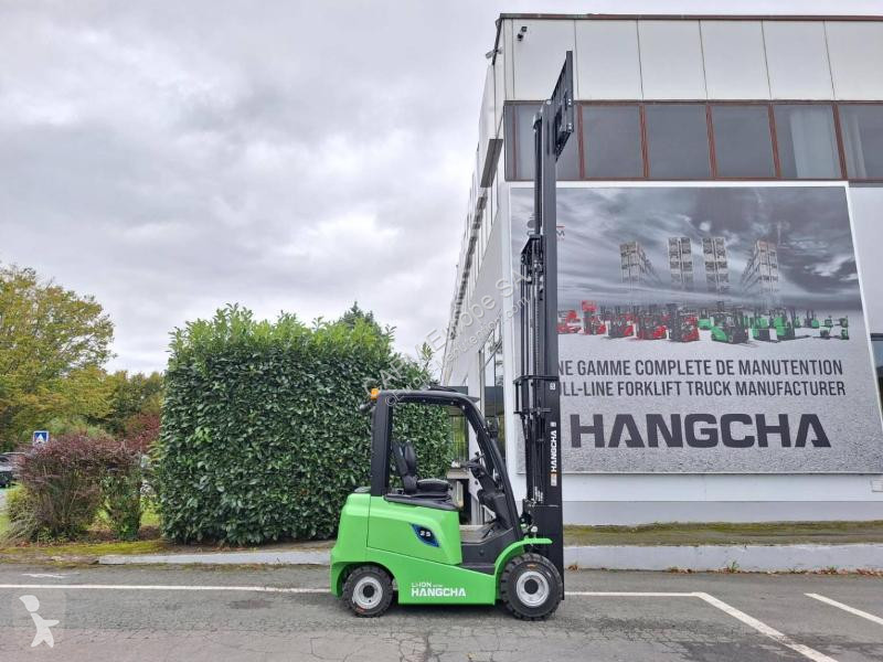 Teleskopický manipulátor Hangcha  AE25-I