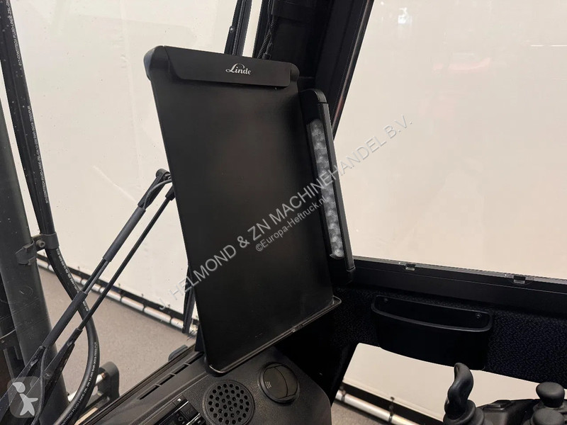 Teleskopický manipulátor Linde 392 H 25 D-02