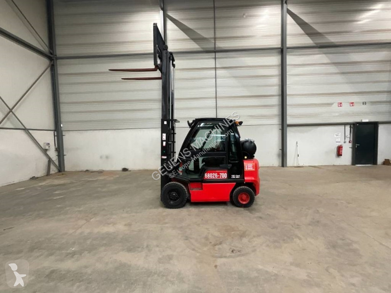 Stivuitor Nissan U1 D2 A 25 LQ