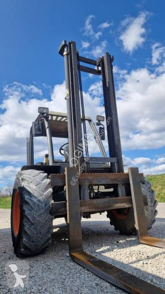Stivuitor Ausa 2,5T tout terrain