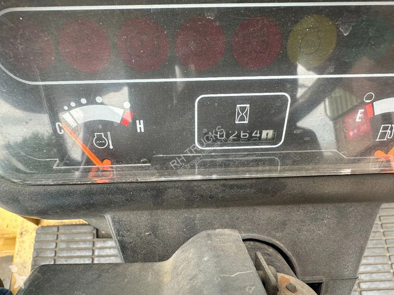 Heftruck Caterpillar DP100 VORKVERSTELLERS...