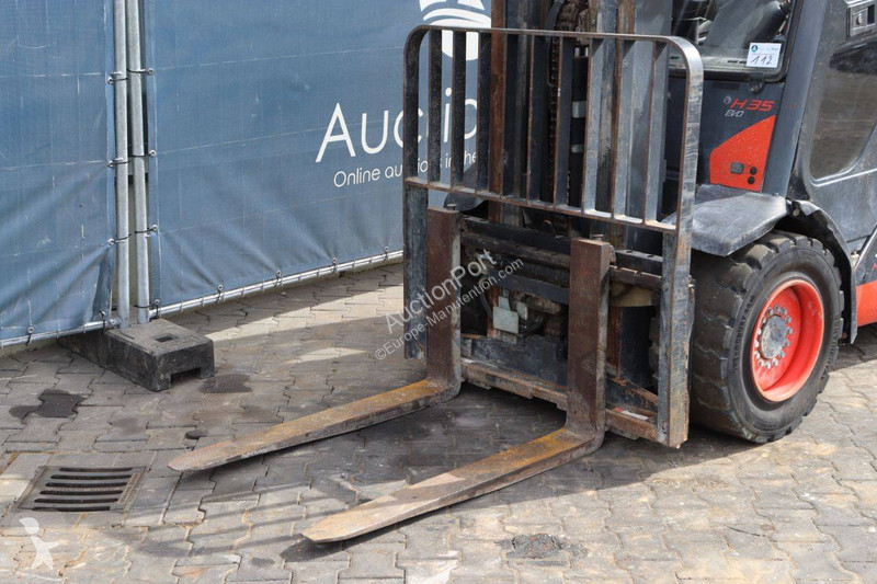 رافعة شوكية Linde H35D