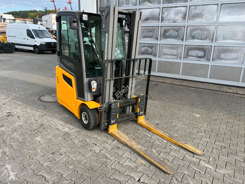 رافعة شوكية Jungheinrich EFG 215 / Triplex:...