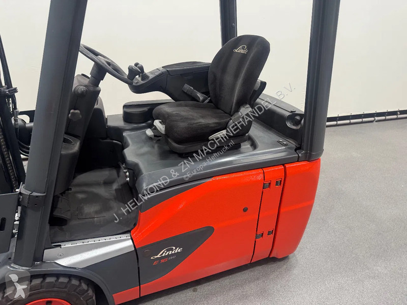 Teleskopický manipulátor Linde 1602