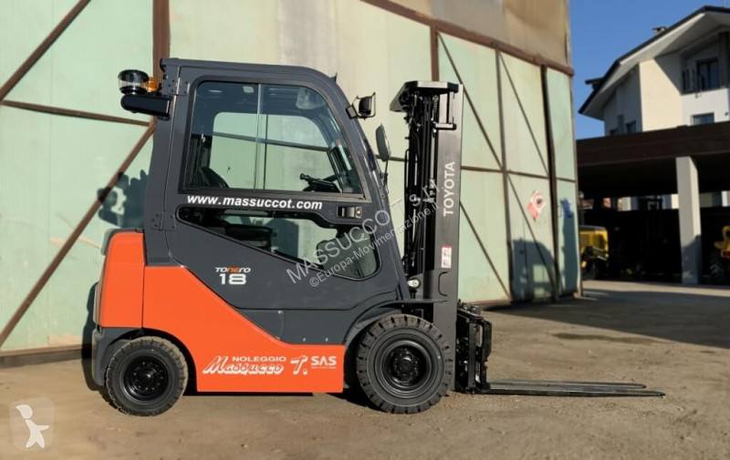 Vysokozdvižný vozík Toyota 02-8FDF18