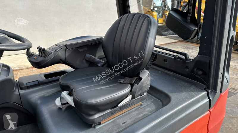 Vysokozdvižný vozík Linde E30L-01