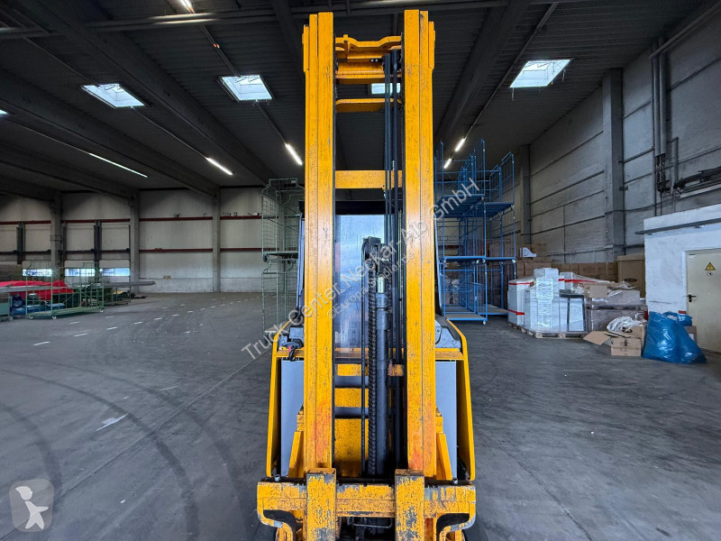Retrak Jungheinrich   ETV 14 G - 710 DZ Triplex...