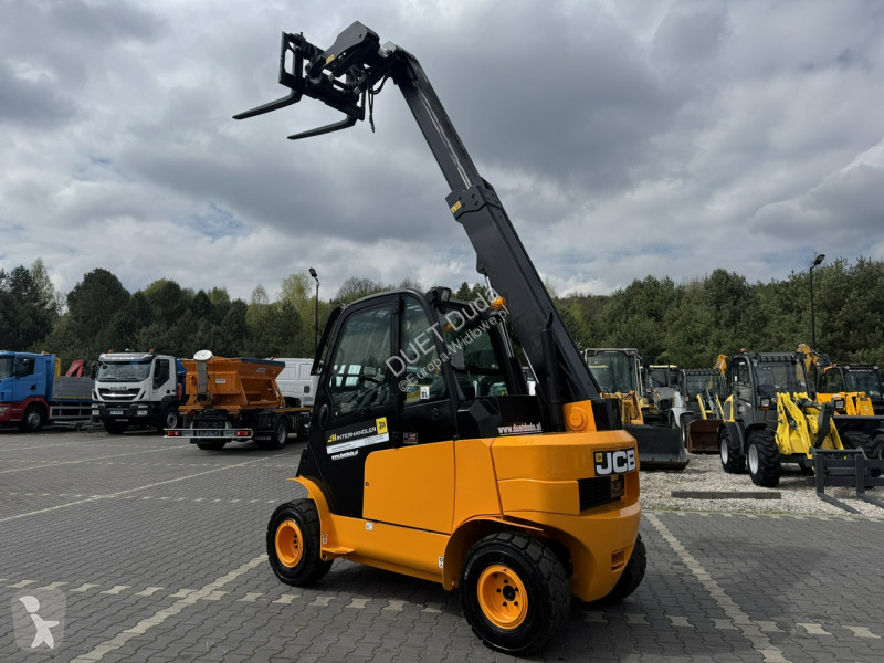Автопогрузчик JCB 35D 4x4 T4 TELESKOP /...