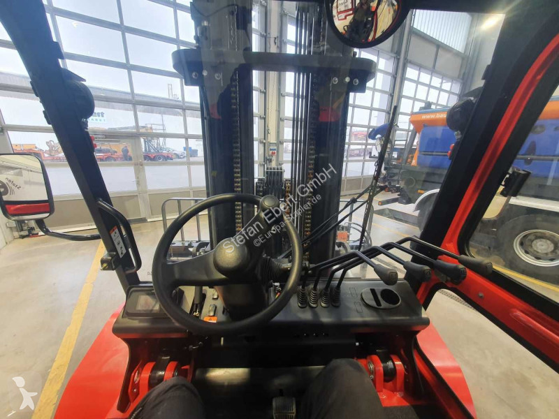 Vysokozdvižný vozík  EP Equipment EFL 702 / 7T...