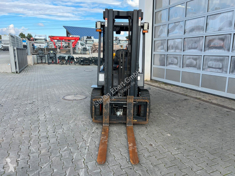 Teleskopický manipulátor Bobcat D30NXS / nur...
