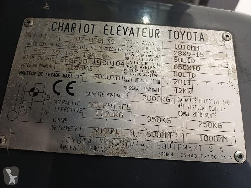 رافعة شوكية Toyota  02-8FGF30