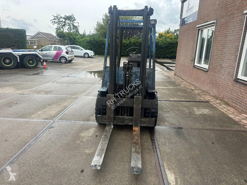 رافعة شوكية Hyster H3.00XM - 3 TON