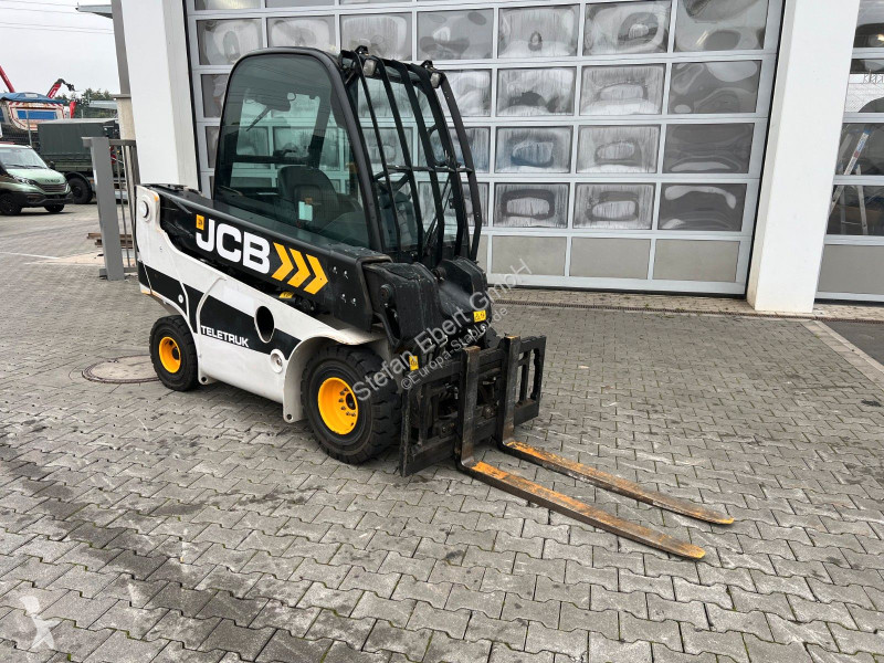 رافعة شوكية JCB TLT 30D Teletruck 2WD / nur...