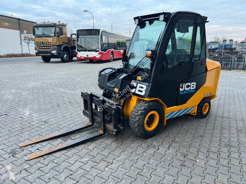 رافعة شوكية JCB TLT 35-22E Teletruck / nur...