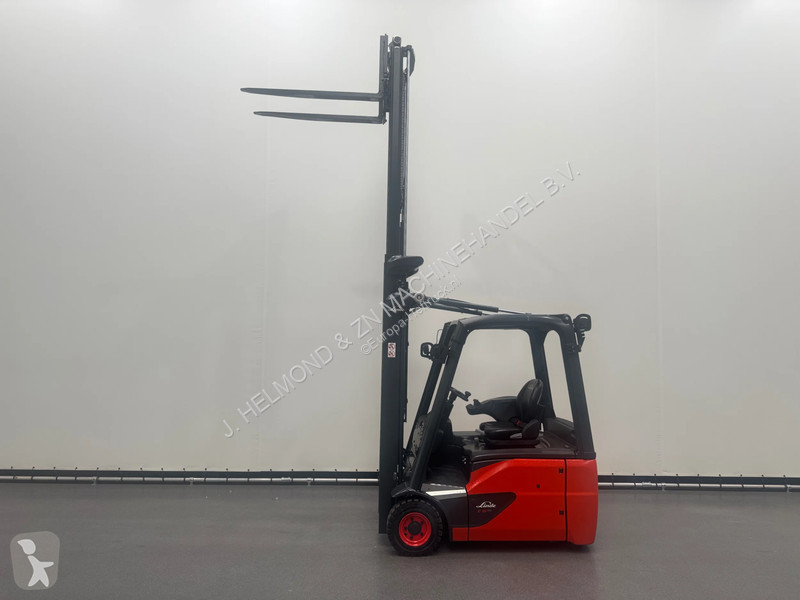Teleskopický manipulátor Linde 1602
