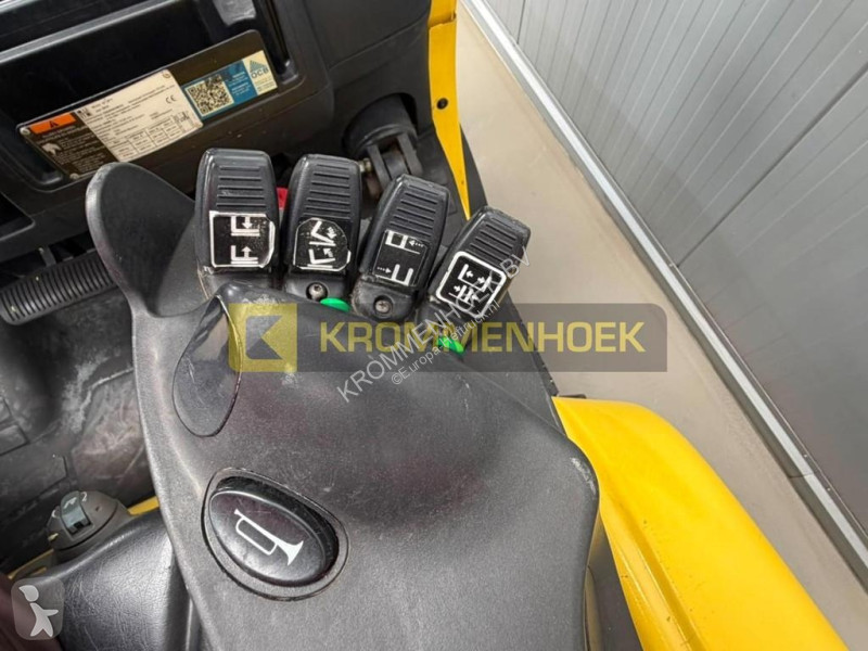 رافعة شوكية Hyster 0