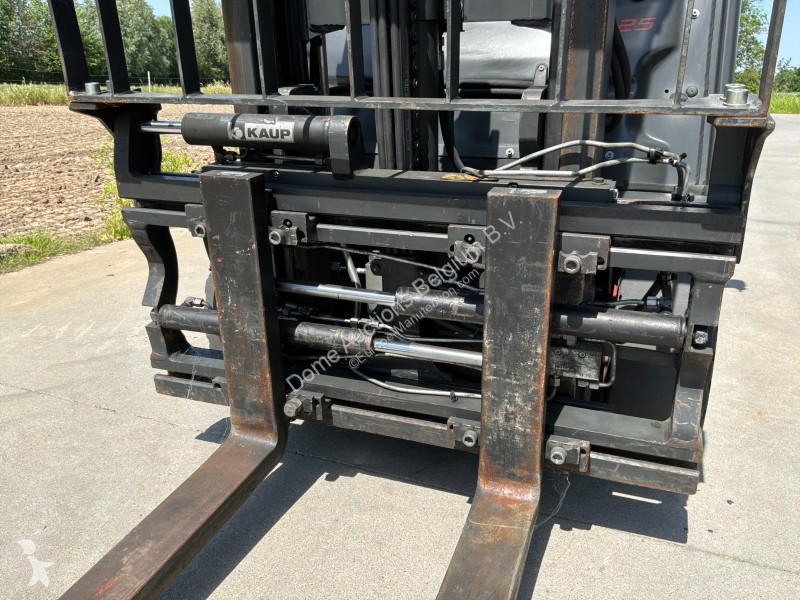 رافعة شوكية Linde E25-01