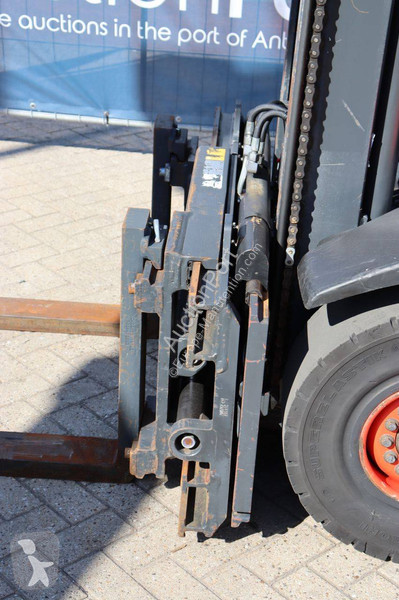 Chariot élévateur Linde D-02