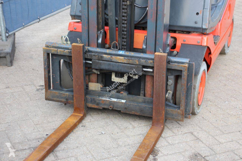 Автопогрузчик Linde H12T-03