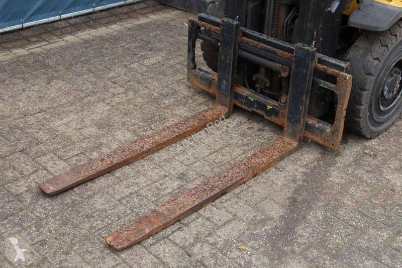 Empilhador elevador Yale E2170