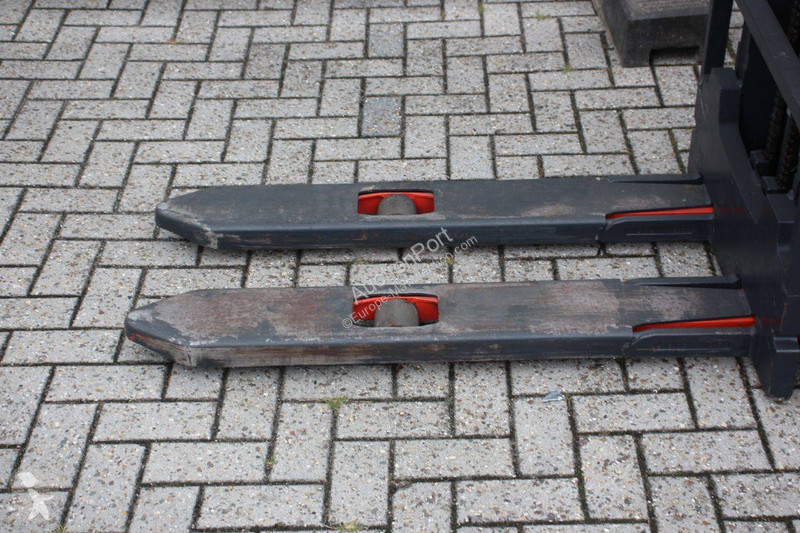 Кар Linde L12