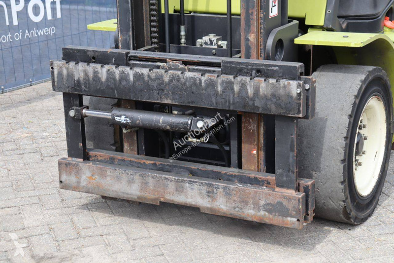 Forklift