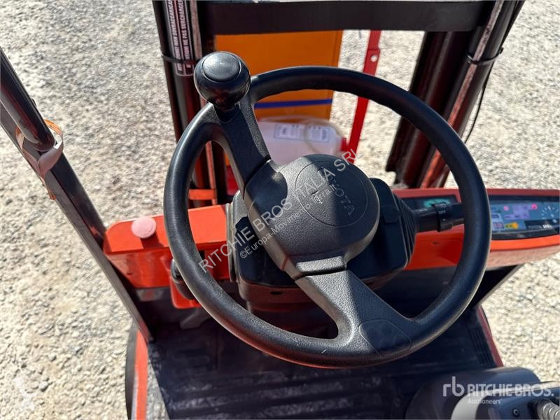 可升降式叉车 Toyota 1500 kg Electric Forklift